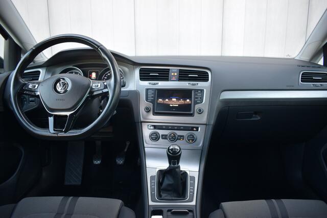 Volkswagen GOLF Variant 1.0 TSi Connected Series ECC | Carplay | Trekhaak | Sportstoelen | DAB | Full Map Navi