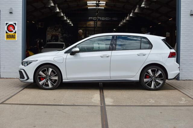 Volkswagen GOLF 8 1.4 eHybrid GTE *IQ | ACC | Stuur/Stoelverwarming | Sportstoelen | Virtual | Sfeerverlichting | Apple Carplay | Keyless*