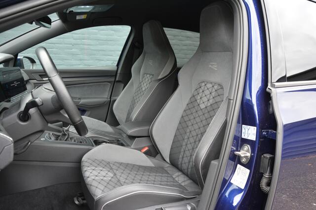 Volkswagen GOLF 1.5 TSI R-Line