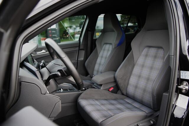 Volkswagen GOLF 1.4 eHybrid GTE 245 PK PHEV, Trekhaak, LED Mistlampen, Camera, Carplay