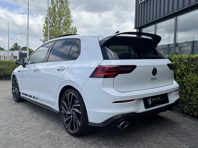 Volkswagen GOLF 8 GTI Clubsport 2.0 TSI 300pk DSG / Aut. Full options fabrieksgarantie 63dkm!!
