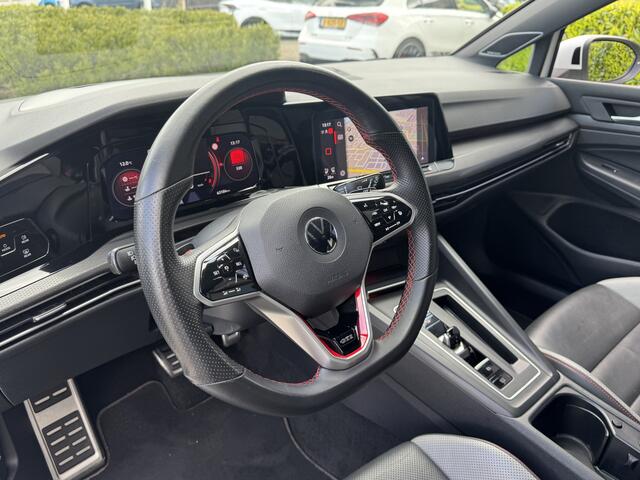 Volkswagen GOLF 8 GTI Clubsport 2.0 TSI 300pk DSG / Aut. Full options fabrieksgarantie 63dkm!!