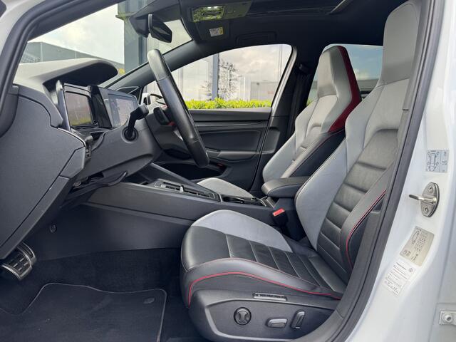 Volkswagen GOLF 8 GTI Clubsport 2.0 TSI 300pk DSG / Aut. Full options fabrieksgarantie 63dkm!!