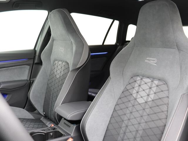 Volkswagen GOLF Variant R-Line (8) 1.5 eTSI 96 kW / 130 pk Variant 7 vers n. DSG | Navigatie | Keyless | Achteruitrijcamera | Stoel- & stuurwielverwarming |