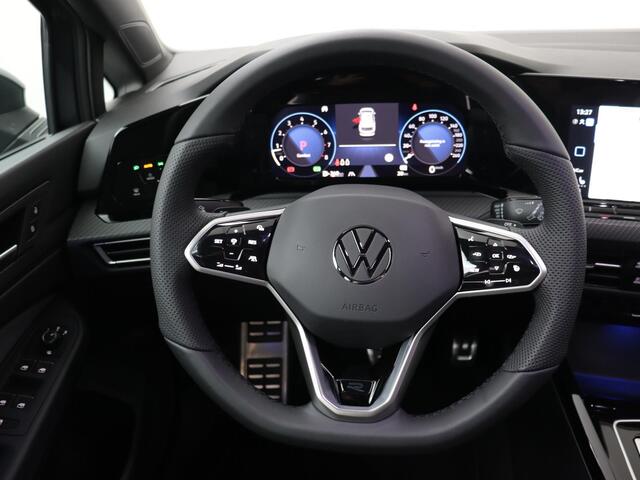 Volkswagen GOLF Variant R-Line (8) 1.5 eTSI 96 kW / 130 pk Variant 7 vers n. DSG | Navigatie | Keyless | Achteruitrijcamera | Stoel- & stuurwielverwarming |