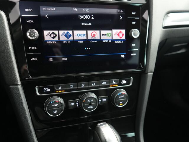 Volkswagen GOLF 1.5 TSI Highline Business R | Pano | Virtual | Carplay | Camera | Massage |