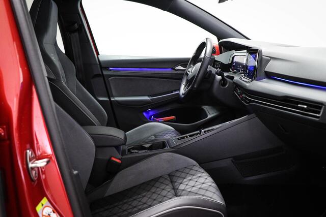 Volkswagen GOLF 1.5 eTSI R-Line | WINTER PACK | IQ LIGHT | CAMERA