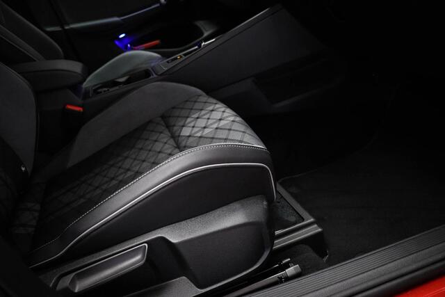Volkswagen GOLF 1.5 eTSI R-Line | WINTER PACK | IQ LIGHT | CAMERA
