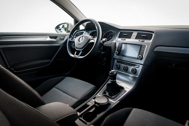 Volkswagen GOLF 1.0 TSi Bluemotion 115 Pk 5 deurs Edition I Airco I Trekhaak I Navigatie I LM Velgen