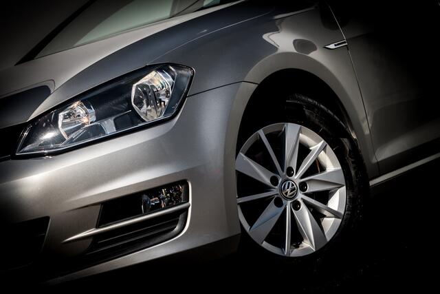 Volkswagen GOLF 1.0 TSi Bluemotion 115 Pk 5 deurs Edition I Airco I Trekhaak I Navigatie I LM Velgen