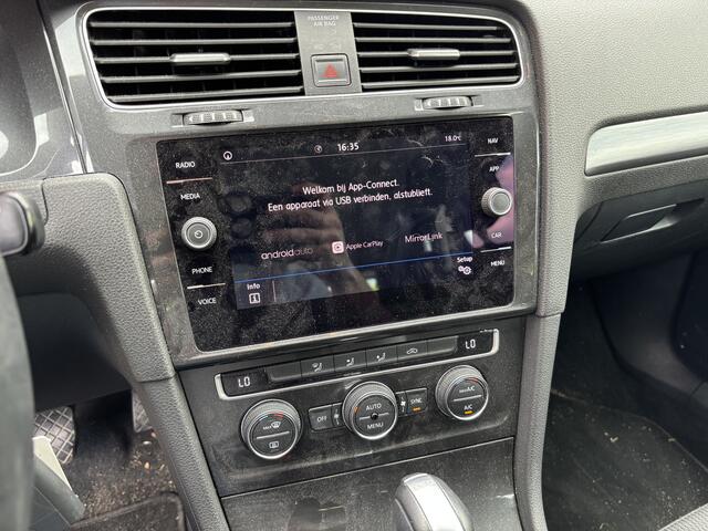 Volkswagen GOLF 1.5 TSI Comfortline AUTOMAAT / CARPLAY / NAVI / CLIMA / PDC / ACC / BLUETOOTH / NL-AUTO