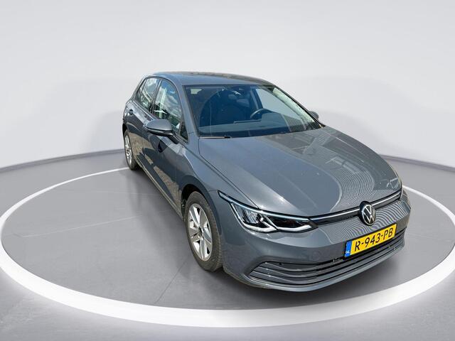 Volkswagen GOLF 1.0 eTsi 110pk DSG Life · Apple/Android Car Play · Navi · P-Sensoren · Sfeerverlichting · 16'' Inch · Garantie t/m 26-10-2026 of 100.000km