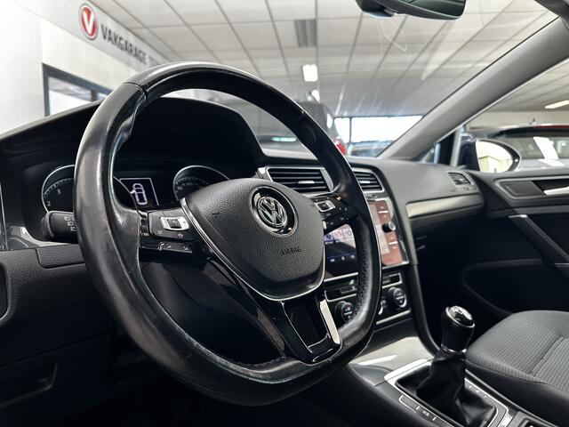 Volkswagen GOLF 1.0 TSI Comfortline/ Facelift/ Apple + Android/ DAB+/ 16'' LMV/ Adaptive Cruise/ PDC V+A/ Extra getint glas/ Navi/ Clima/ Elek. pakket/ Isofix/ Bluetooth/ Multi. LEDER. Stuur/ Mistl.