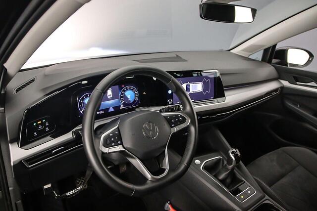 Volkswagen GOLF Variant Life Business 1.5 TSI 130pk Adaptive cruise control, Navigatie, Stuurwiel verwarmd, Parkeersensoren, Stoelverwarming, LED koplampen, App connect, Airco, DAB, Radio