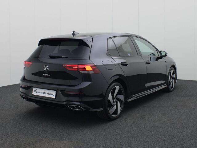 Volkswagen GOLF 1.5TSI/130PK R-Line · Navigatie · Parkeersensoren · Stoel- & stuurverwarming