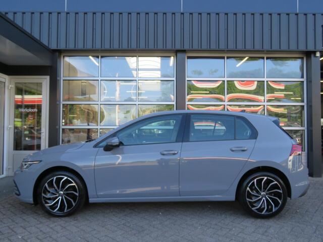 Volkswagen GOLF 1.5 TSI LIFE / 17 Inch / Stoel + stuurverw. / BOVAG garantie