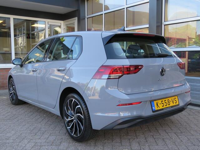 Volkswagen GOLF 1.5 TSI LIFE / 17 Inch / Stoel + stuurverw. / BOVAG garantie