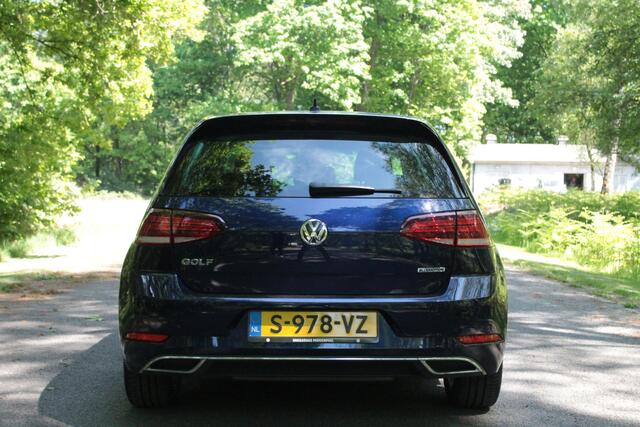 Volkswagen GOLF 1.5 TSI Highline | ACC | Stoelverwarming