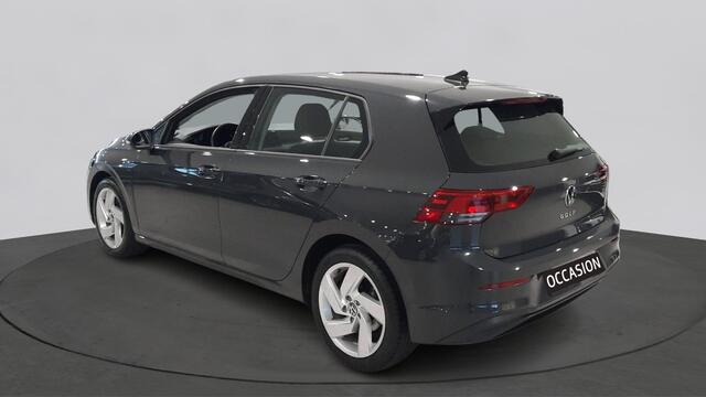 Volkswagen GOLF 1.0 TSI 90pk | 17" lichtmetalen velgen | App Connect