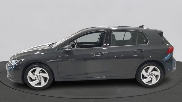 Volkswagen GOLF 1.0 TSI 90pk | 17" lichtmetalen velgen | App Connect