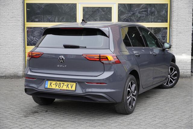 Volkswagen GOLF 1.0 TSI 5drs Life BJ2021 Lmv 16" | Led | Pdc | Navi | App-Connect | Dashboard verlichting | Climate control | Cruise control | Extra getint glas