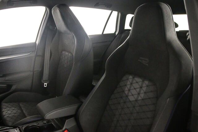 Volkswagen GOLF Variant Life Edition 1.5 eTSI 115pk DSG Automaat Adaptive cruise control, LED matrix koplampen, 360 camera, Navigatie, Elektrische achterklep, Stuurwiel verwarmd, Parkeersensoren