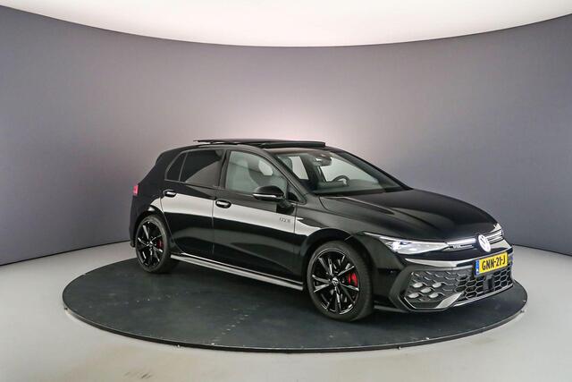 Volkswagen GOLF GTE 1.5 TSI eHybrid 272pk DSG Automaat Black style, Panoramadak, Adaptive cruise control, Lederen bekleding, Achteruitrijcamera, LED matrix koplampen