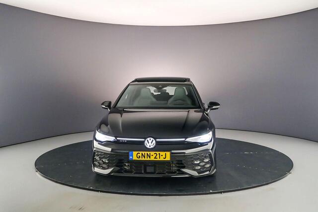 Volkswagen GOLF GTE 1.5 TSI eHybrid 272pk DSG Automaat Black style, Panoramadak, Adaptive cruise control, Lederen bekleding, Achteruitrijcamera, LED matrix koplampen