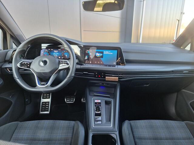Volkswagen GOLF 1.4 eHybrid GTE BOMVOL OPTIES!!