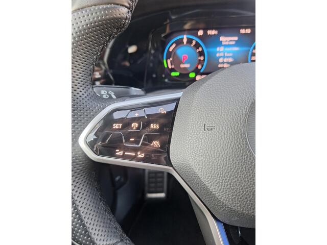 Volkswagen GOLF 1.4 eHybrid GTE BOMVOL OPTIES!!