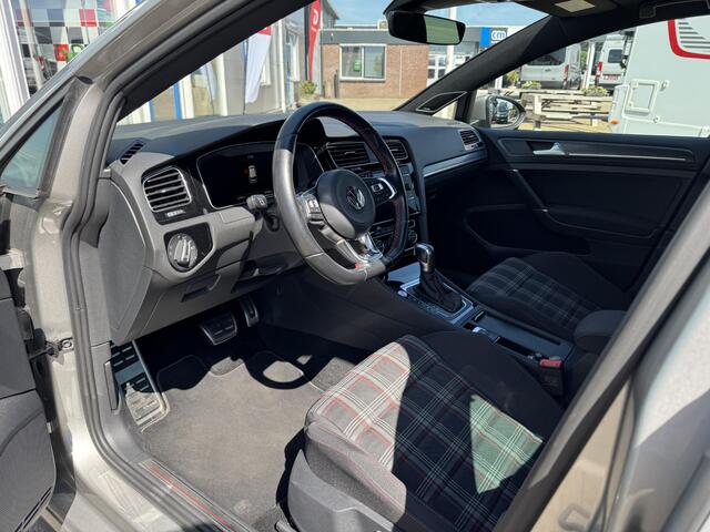 Volkswagen GOLF 2.0 TSI GTI Performance PANO | DYN | CAMERA