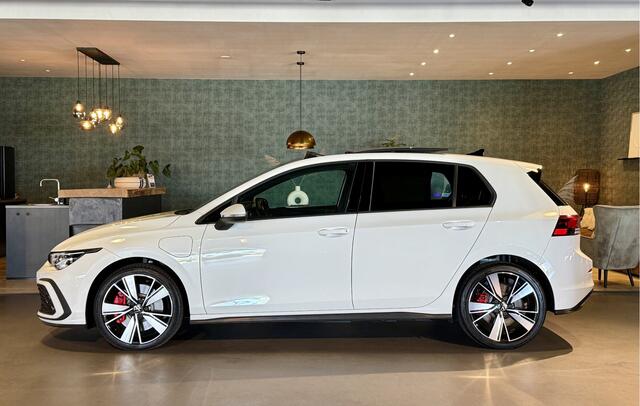 Volkswagen GOLF 1.4 eHybrid GTE I Pano I 18" I Ambiance
