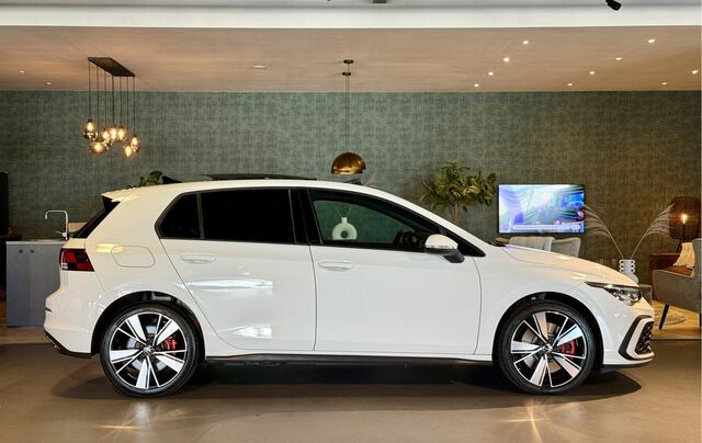Volkswagen GOLF 1.4 eHybrid GTE I Pano I 18" I Ambiance