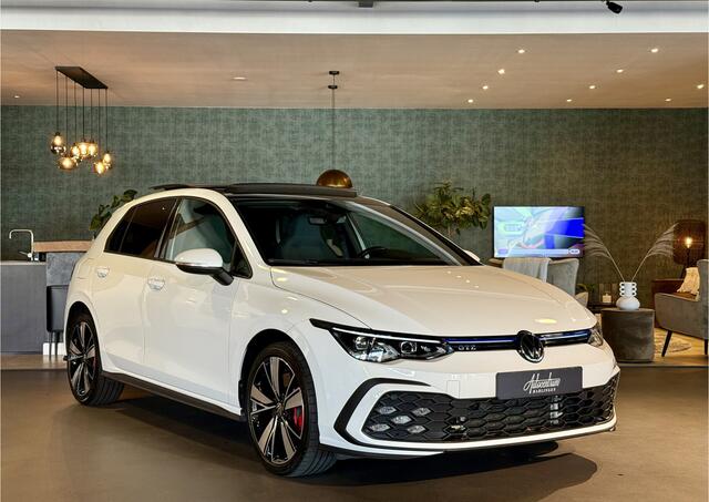 Volkswagen GOLF 1.4 eHybrid GTE I Pano I 18" I Ambiance