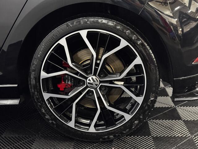 Volkswagen GOLF 2.0 TSI GTI TCR 290PK Pano, Camera, Keyless, Navi, Stoelverwarming, Virtual desk, Cruise control adaptief