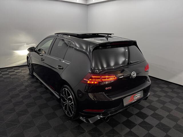 Volkswagen GOLF 2.0 TSI GTI TCR 290PK Pano, Camera, Keyless, Navi, Stoelverwarming, Virtual desk, Cruise control adaptief