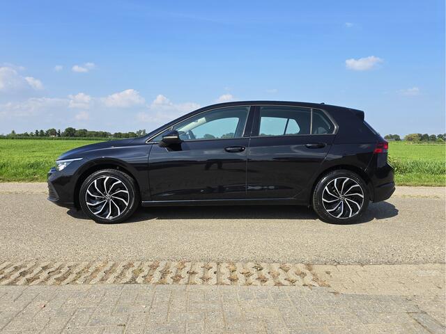 Volkswagen GOLF 1.5 TSI - 130 Pk - Euro 6 - ACC - Navi - AppleCarplay AndroidAuto
