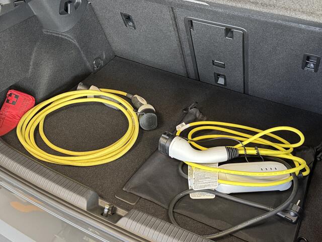 Volkswagen GOLF 1.4 eHybrid Style Camera/Navi/Cruise/Dodehoek-detectie