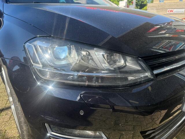 Volkswagen GOLF 1.4 TSI Highline / Xenon / Massage / Cruise