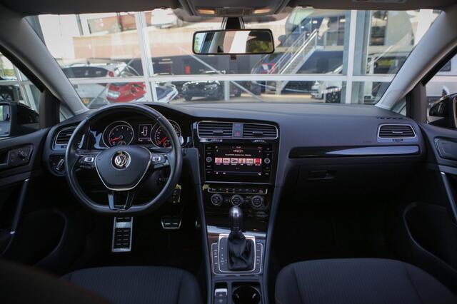 Volkswagen GOLF 1.4 TSI | R-line