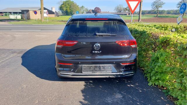 Volkswagen GOLF 1.5 eHybrid Move 27049 KM CLIMA/NAVI/PANO/DSG BJ 2023
