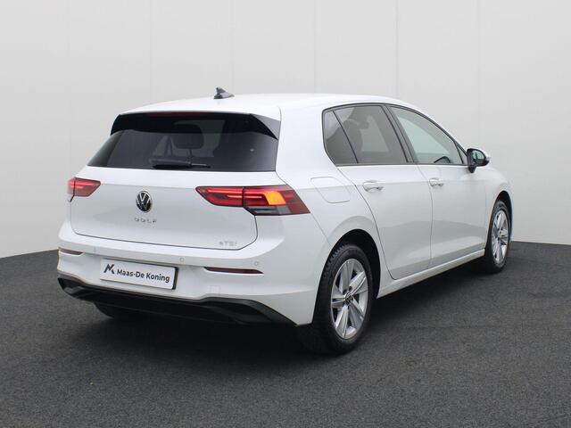 Volkswagen GOLF 1.5 TSI 130PK Life DSG automaat · App connect · Camera + Parkeersensoren · Stoel- & stuurverwarming · Garantie tot juli 2028 of 100000km