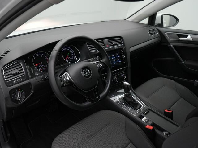 Volkswagen GOLF 1.5 TSI 130 pk DSG Comfortline | Parkeersensoren voor/achter | Adaptive Cruise | Apple Carplay / Android Auto