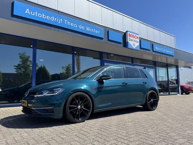 Volkswagen GOLF 1.5 TSI Highline Business R| Panoramadak, Stuur-Stoelverwarming,