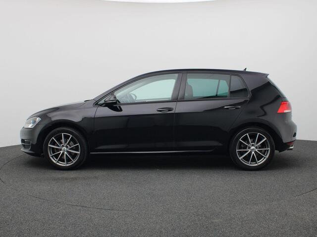 Volkswagen GOLF 1.4 TSI Business Edition Connected 125PK DSG Navigatie, Cruise Controle, Clima, Parkeersensoren voor en achter, Trekhaak, 17" LM Velgen