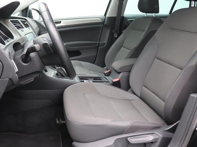 Volkswagen GOLF 1.4 TSI Business Edition Connected 125PK DSG Navigatie, Cruise Controle, Clima, Parkeersensoren voor en achter, Trekhaak, 17" LM Velgen