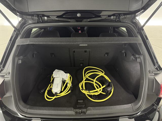 Volkswagen GOLF 1.4 GTE DSG 245PK IQ Lights LED Sfeerverl. Virtual ACC Carplay Clima Navi PDC 18"LMV