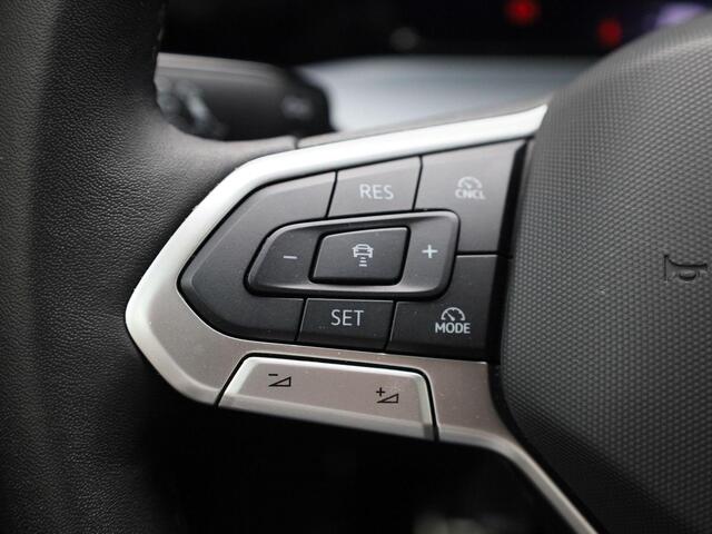 Volkswagen GOLF 1.5TSI/116PK Goal · Navigatie · Parkeersensoren · Trekhaak · Garantie tot juli 2026