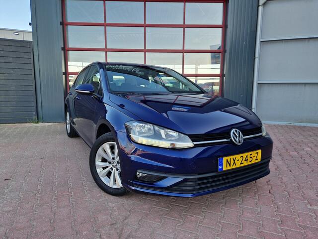Volkswagen GOLF 1.0 TSI Trendline 12 MND BOVAG GAR | NAVI | ECC | LMV 16" | PDC V+A | APPLE CARPLAY