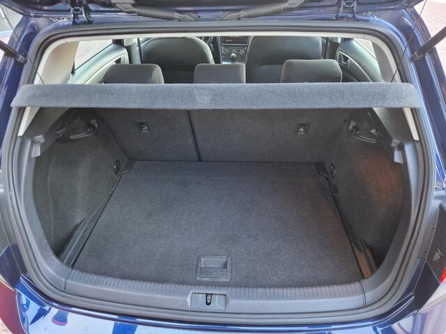 Volkswagen GOLF 1.0 TSI Trendline 12 MND BOVAG GAR | NAVI | ECC | LMV 16" | PDC V+A | APPLE CARPLAY